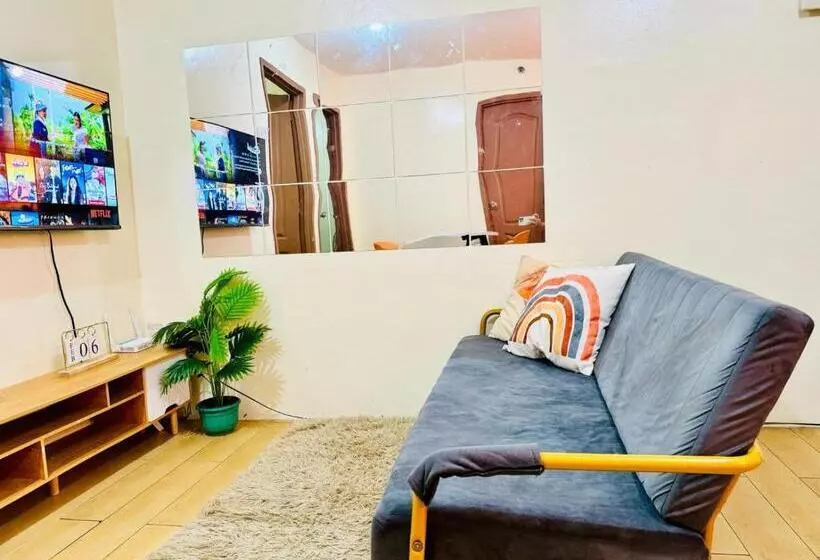 Feels Like Homie Staycation