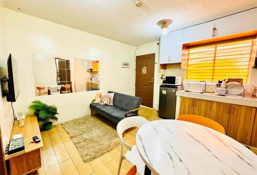 Feels Like Homie Staycation