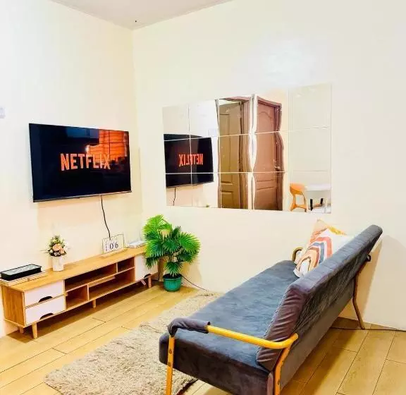 Feels Like Homie Staycation