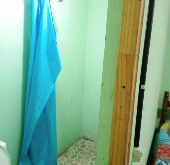 هتل کپسول Mama Cita Café House