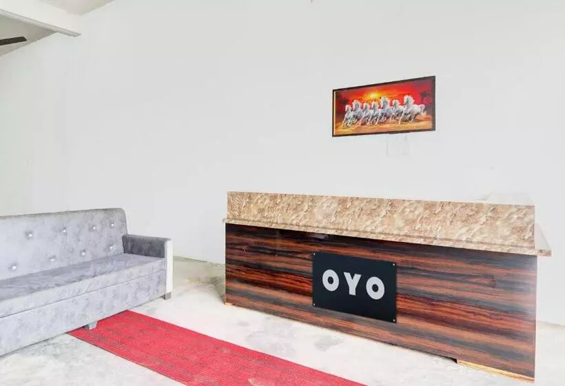 Hotelli Oyo Moon Sez