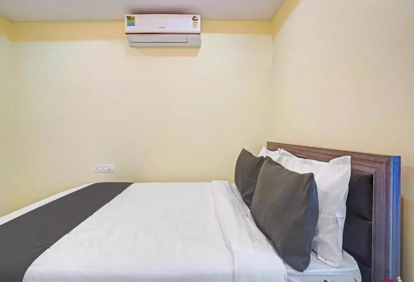 Hotelli Oyo Sri Sai Lodge