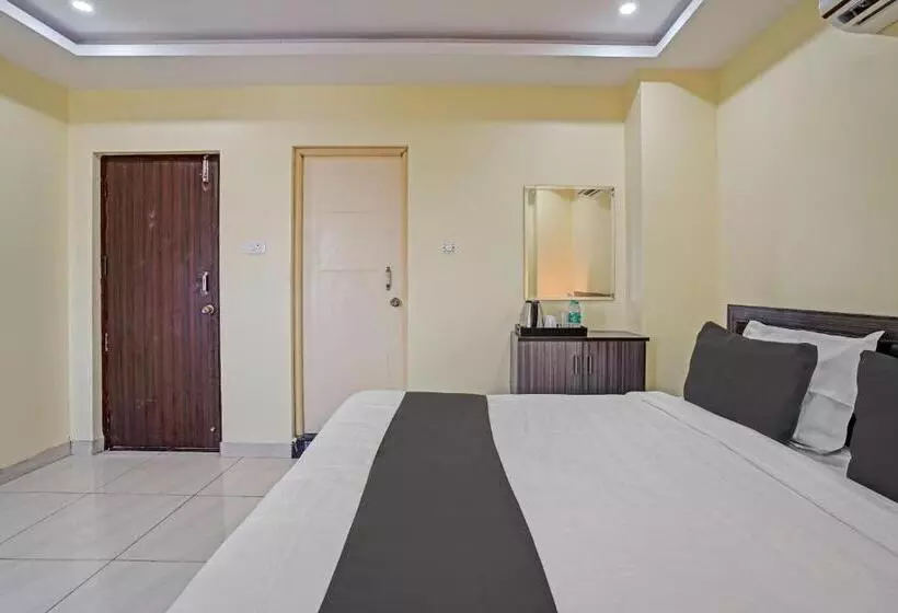 Hotelli Oyo Sri Sai Lodge
