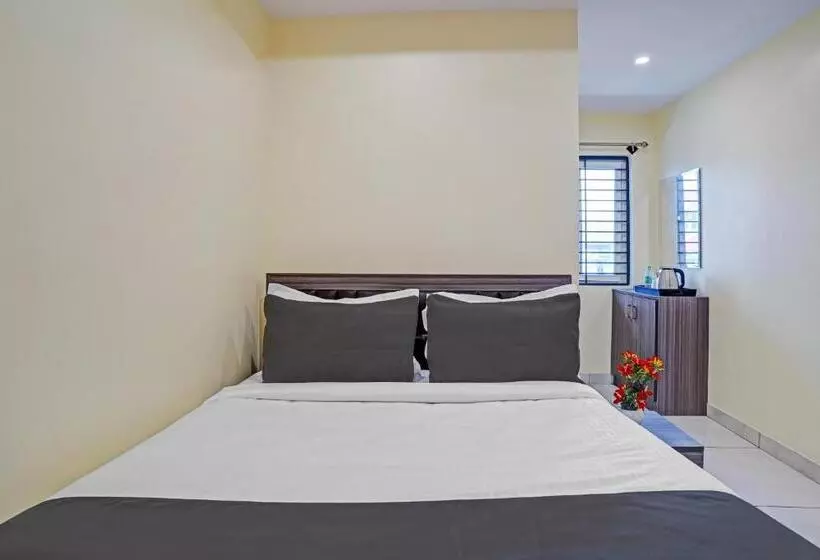 Hotelli Oyo Sri Sai Lodge