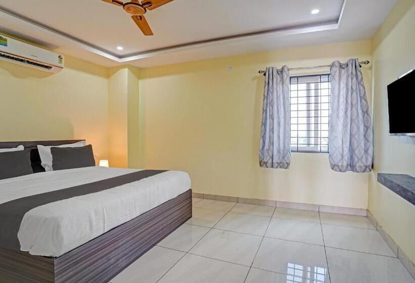 酒店 Oyo Sri Sai Lodge