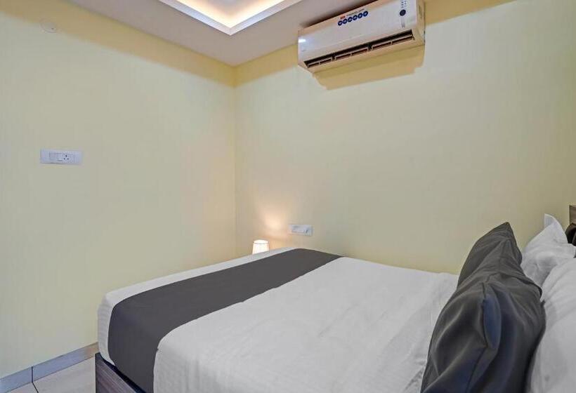 酒店 Oyo Sri Sai Lodge