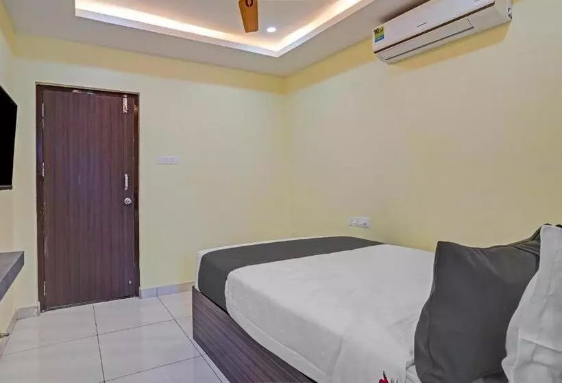 Hotelli Oyo Sri Sai Lodge