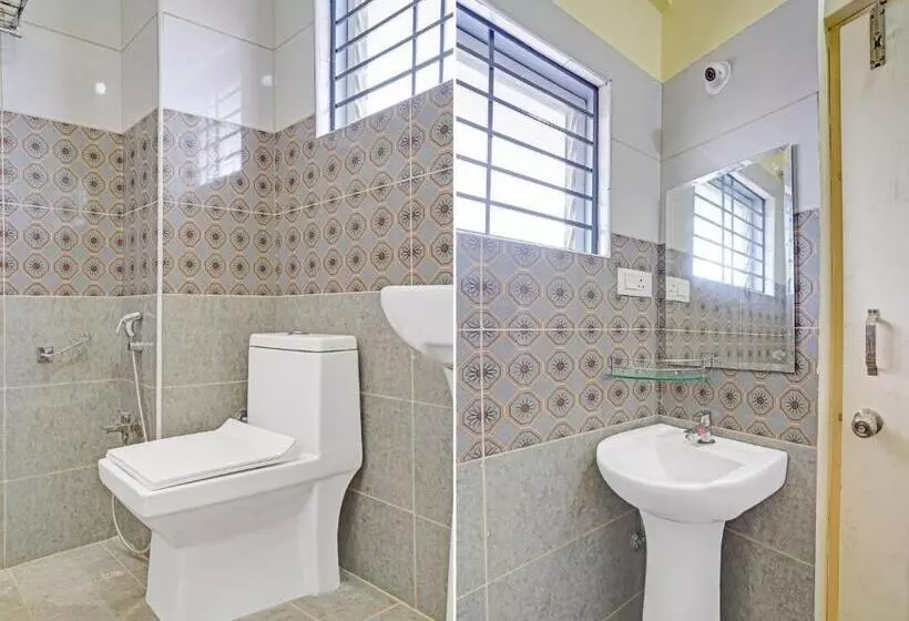 Hotelli Oyo Sri Sai Lodge