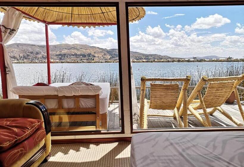 Hotel Uros Suma Qhota Lodge