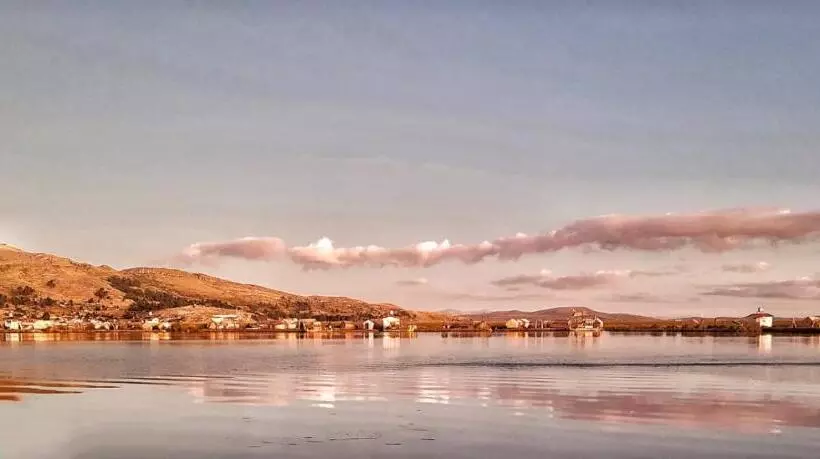 هتل Uros Suma Qhota Lodge