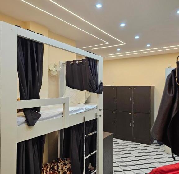 Kashi Vandanam Hostel