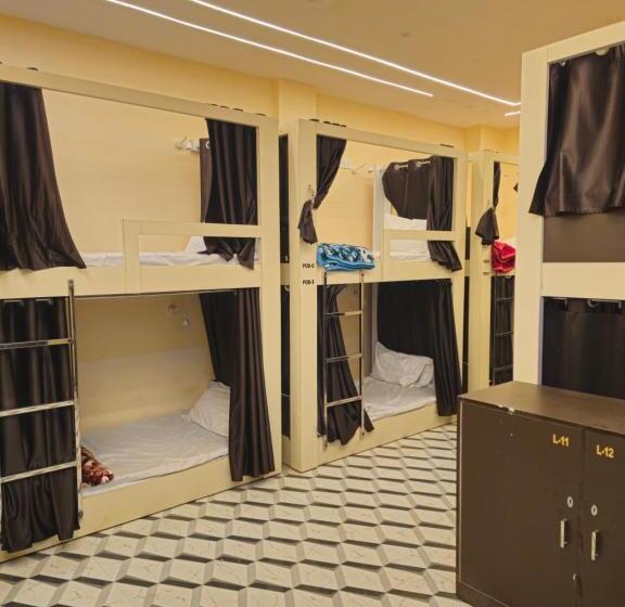 Kashi Vandanam Hostel