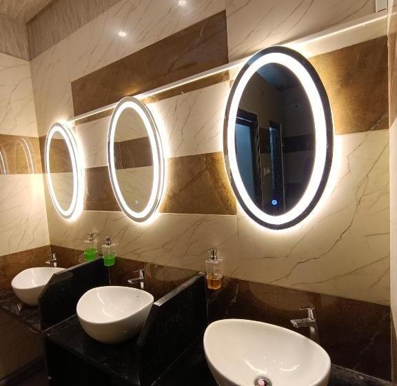 Kashi Vandanam Hostel