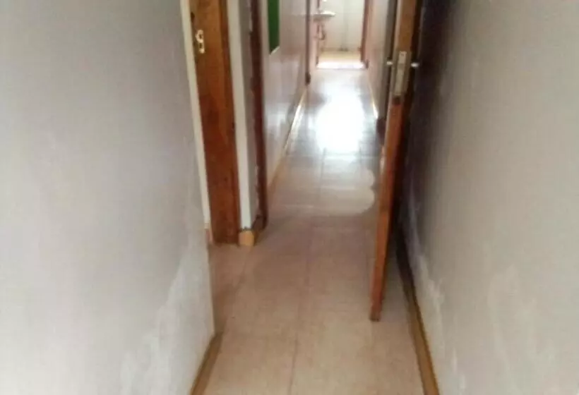 پانسیون 3 Bed Guesthouse With With Water, Electricity Wifi