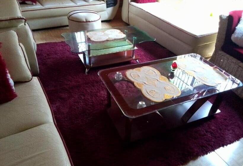 پانسیون 3 Bed Guesthouse With With Water, Electricity Wifi