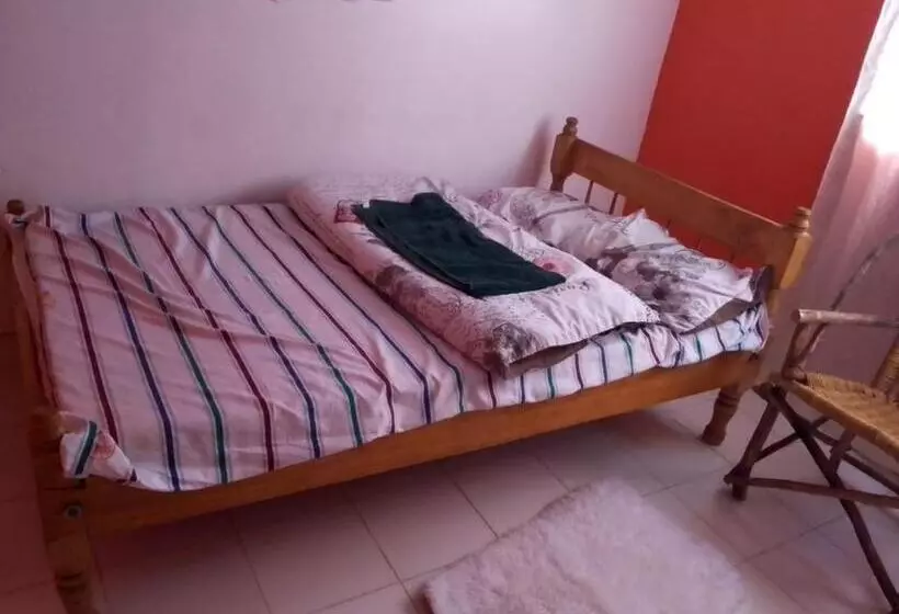 پانسیون 3 Bed Guesthouse With With Water, Electricity Wifi