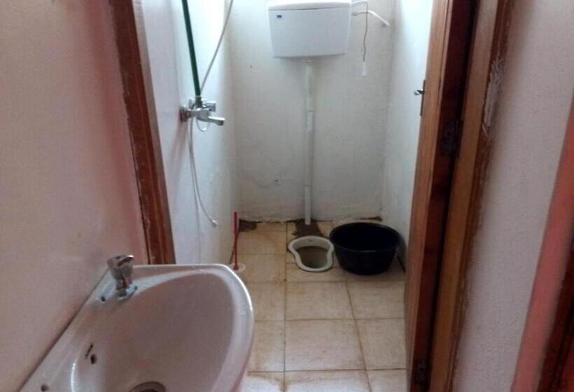 پانسیون 3 Bed Guesthouse With With Water, Electricity Wifi