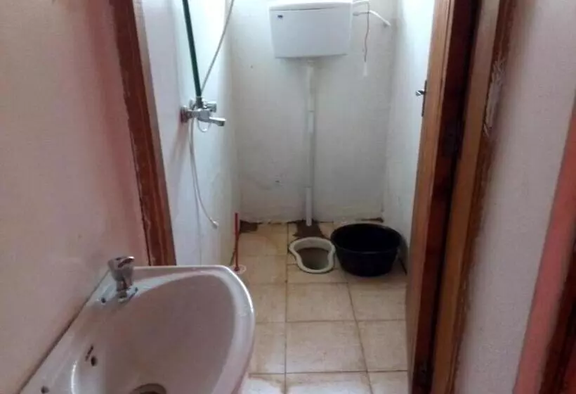 پانسیون 3 Bed Guesthouse With With Water, Electricity Wifi