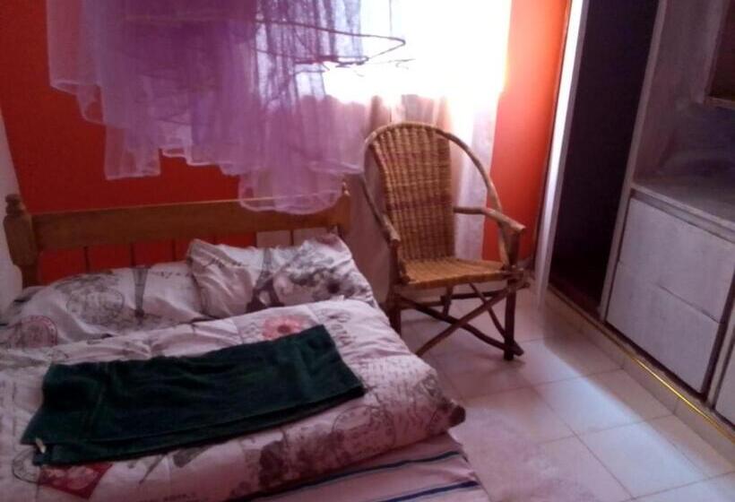 پانسیون 3 Bed Guesthouse With With Water, Electricity Wifi