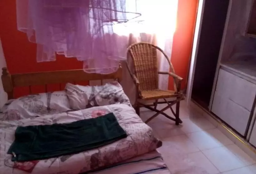 پانسیون 3 Bed Guesthouse With With Water, Electricity Wifi