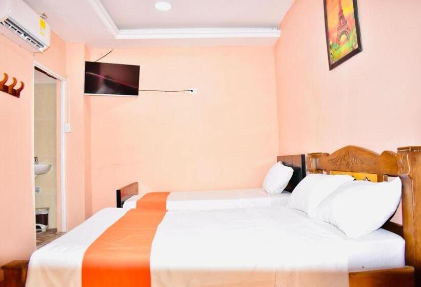 پانسیون Hostal La Momposina