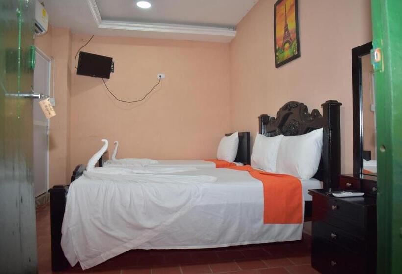 پانسیون Hostal La Momposina