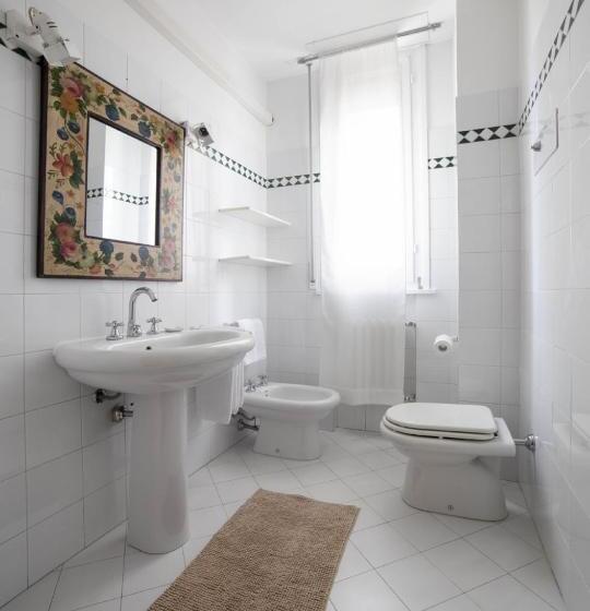 بنسيون La Foglia Verde