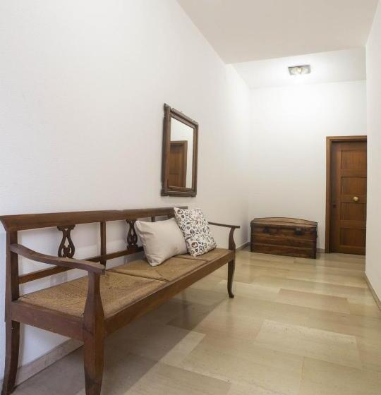 بنسيون La Foglia Verde