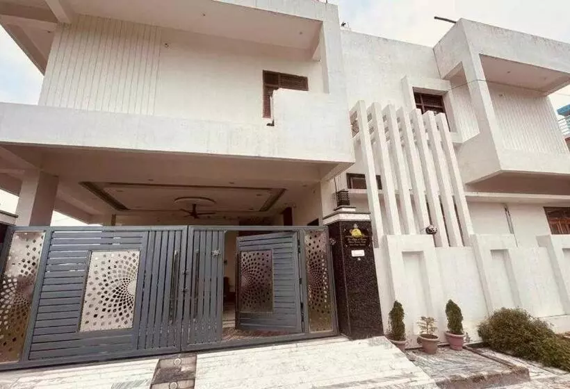Majatalo O Home Shree Narayana Homestay