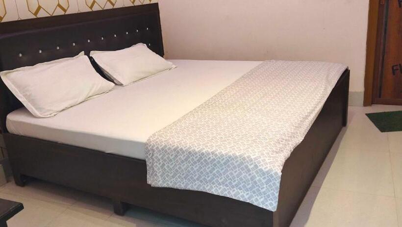 펜션 O Home Shree Narayana Homestay