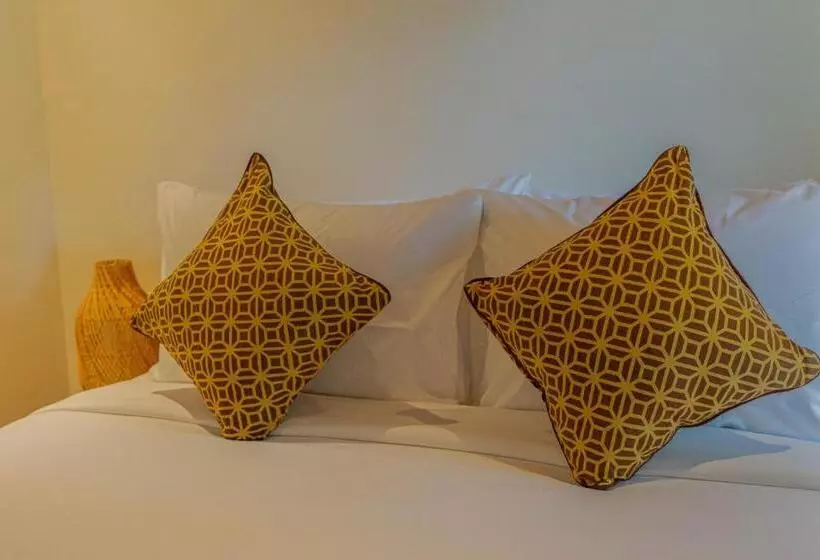 ペンション Puri Kurnia Ayu