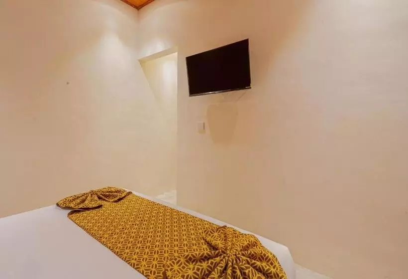ペンション Puri Kurnia Ayu