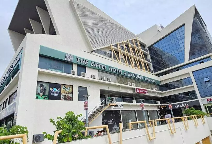 The Eiffel Hotel & Banquet