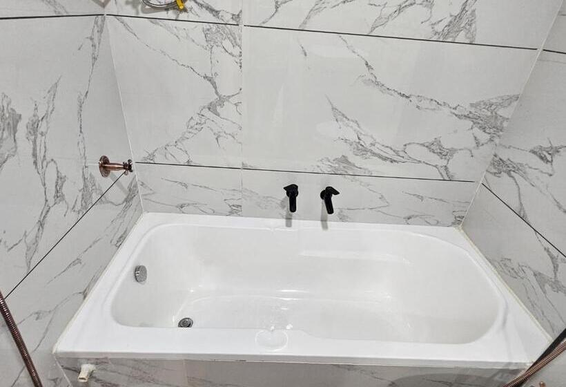 The Eiffel Hotel & Banquet