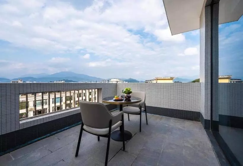 Hotelli Poltton Grand Century