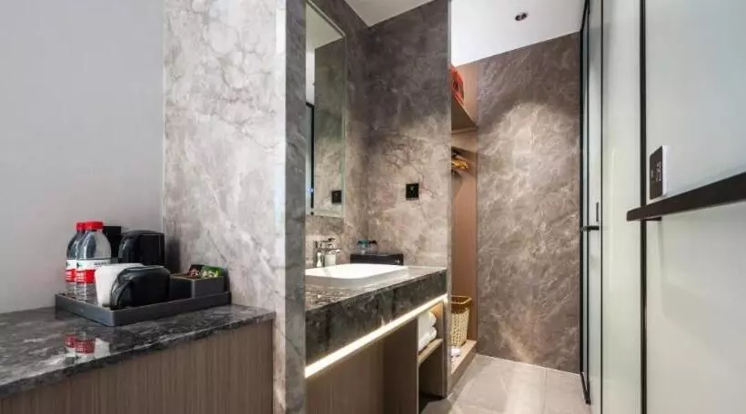 Hotelli Poltton Grand Century