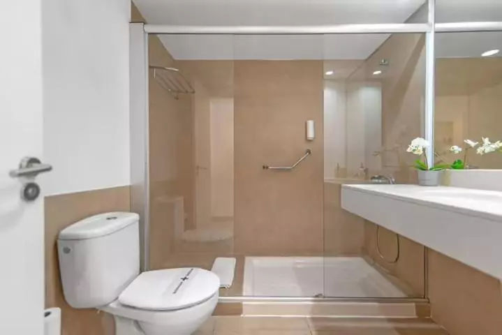 Be Room Bronze Suite