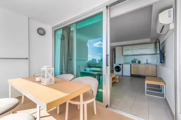 Be Room Bronze Suite