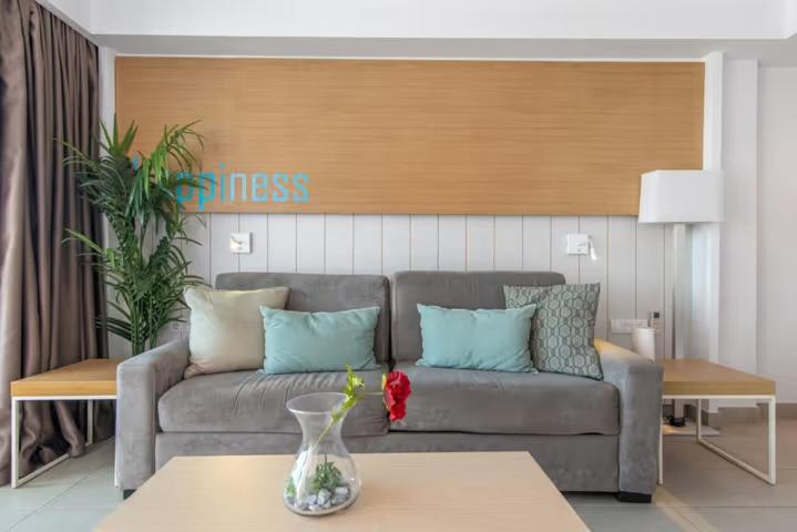 Be Room Bronze Suite