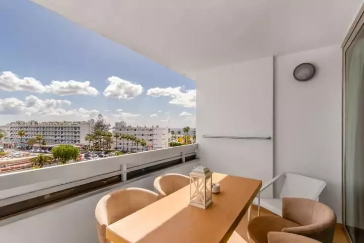 Be Room Bronze Suite