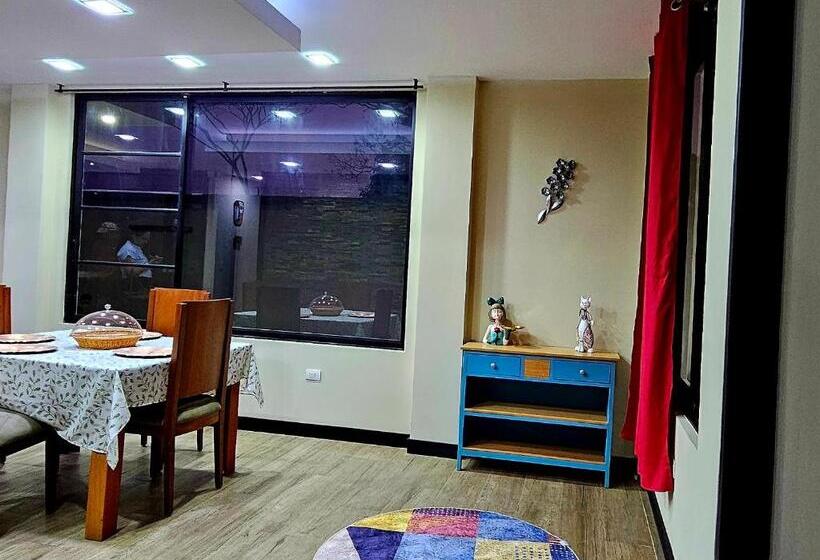 Bed and Breakfast El Palacete De La Duqueza , Siéntete Como En La Realeza En Macas