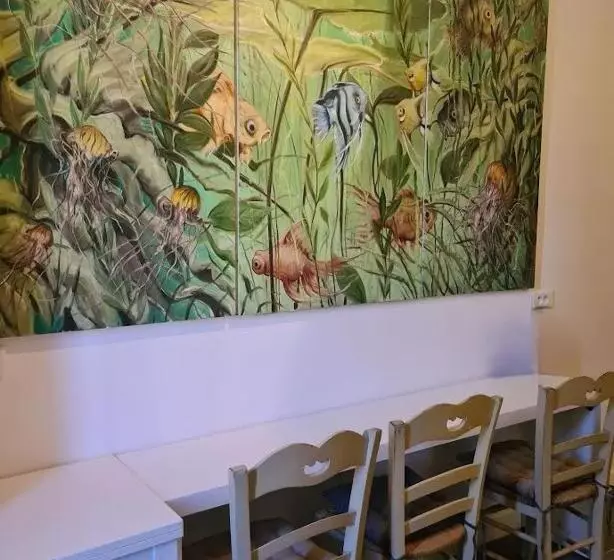 ベッドアンドブレックファースト Gîte En Face Du Château De Nizas, Totale Renovation Et Changement De Proprietaire, 4 Chambres D Hôte