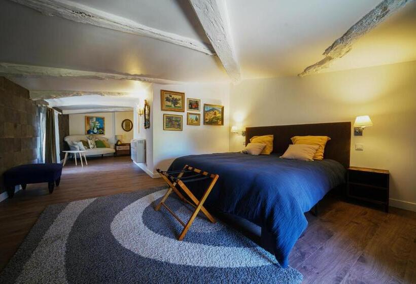 צימר Gîte En Face Du Château De Nizas, Totale Renovation Et Changement De Proprietaire, 4 Chambres D Hôte