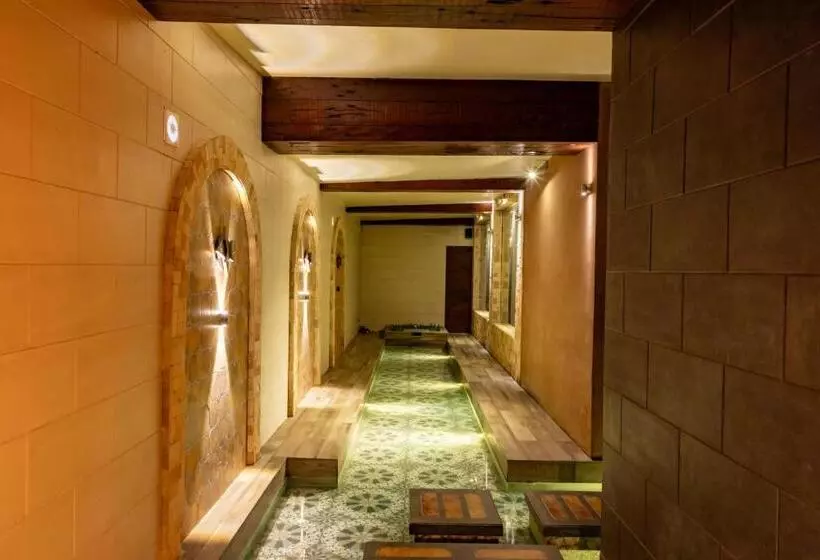 Green Windows Resort