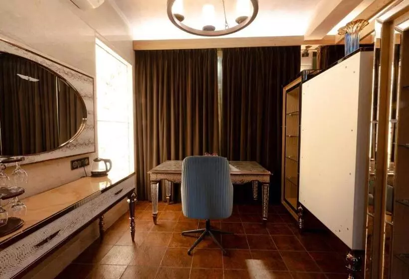 Green Windows Resort