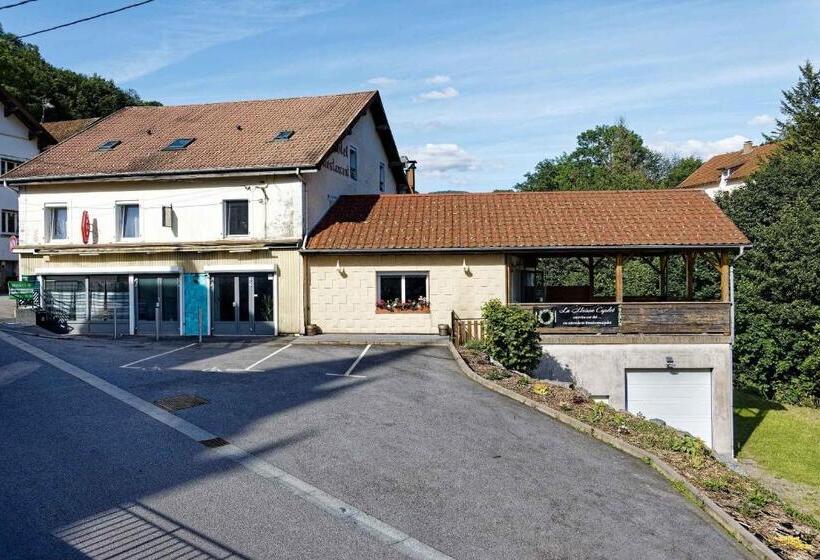 Отель Maison Capdet