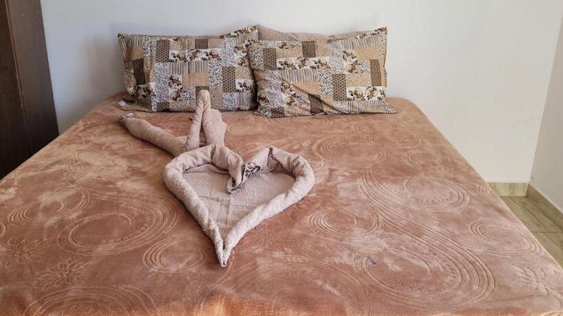 ホテル Pousada Itatiba Conforto