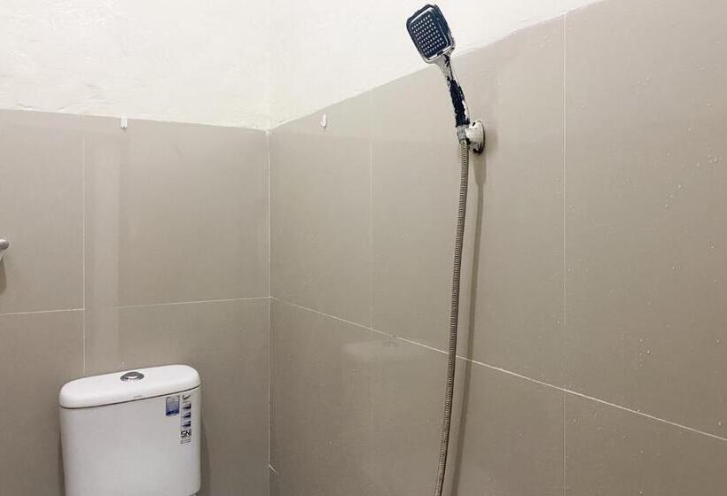 Отель Reddoorz Near Institut Teknologi Sumatera Itera Lampung