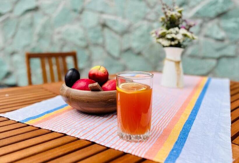 پانسیون Chalet Lermo