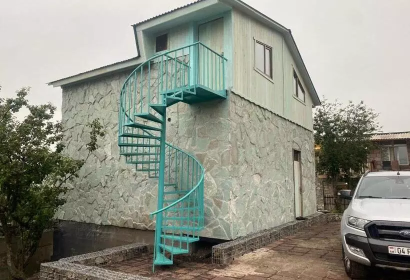 Majatalo Chalet Lermo